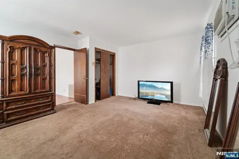 12 Macarthur Hasbrouck Heights NJ 07604