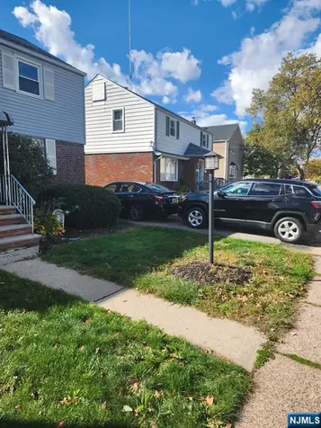 12 Macarthur Hasbrouck Heights NJ 07604