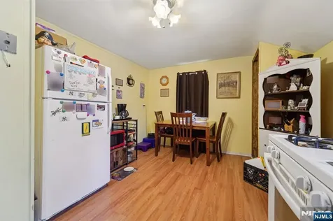12 Macarthur Hasbrouck Heights NJ 07604