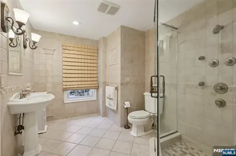 310 Monroe Avenue Wyckoff NJ 07481
