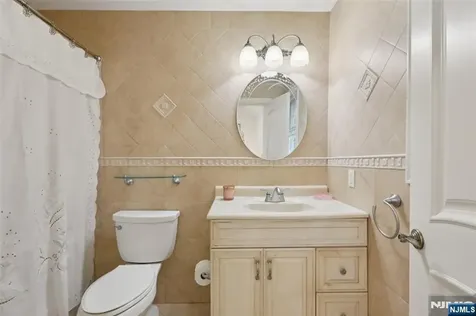 310 Monroe Avenue Wyckoff NJ 07481