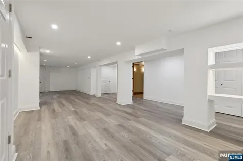 310 Monroe Avenue Wyckoff NJ 07481
