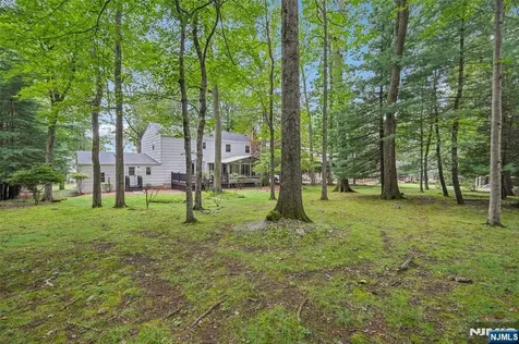 743 Birchwood Drive Wyckoff NJ 07481