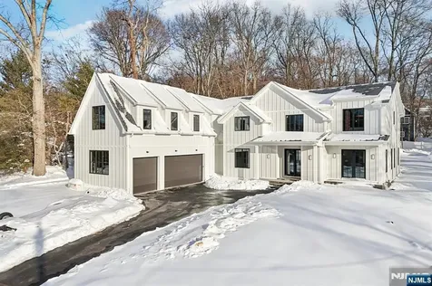 91 Macarthur Avenue Closter NJ 07624