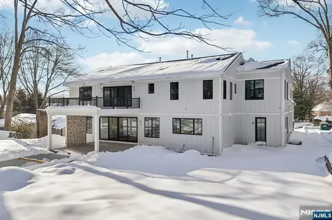 91 Macarthur Avenue Closter NJ 07624