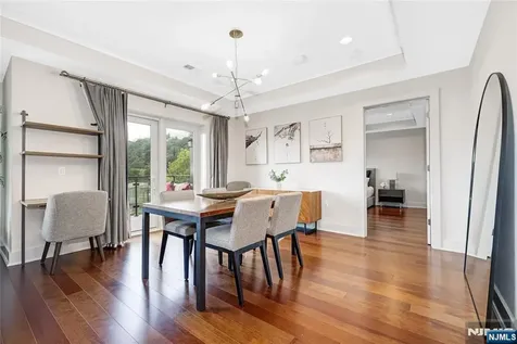 150 Henley Place Weehawken NJ 07086