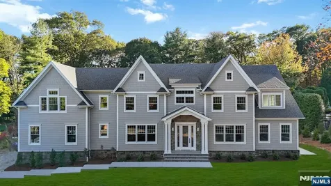 520 Clinton Avenue Wyckoff NJ 07481