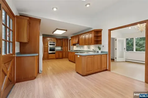 9 Arrowhead Road Mahwah NJ 07430
