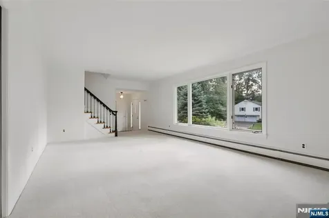 9 Arrowhead Road Mahwah NJ 07430