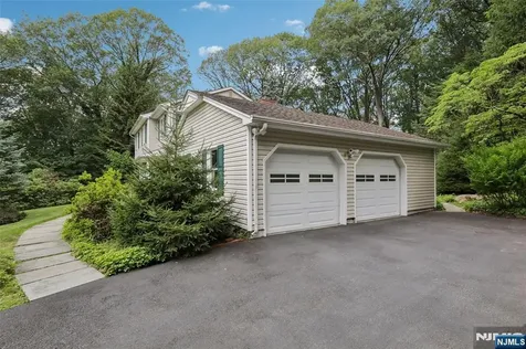 9 Arrowhead Road Mahwah NJ 07430