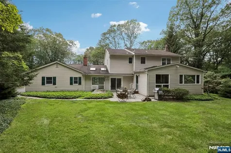 9 Arrowhead Road Mahwah NJ 07430