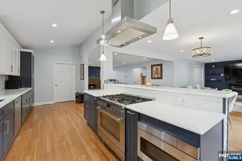 17 Lowell Avenue West Orange NJ 07052