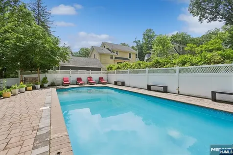 17 Lowell Avenue West Orange NJ 07052