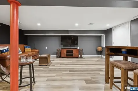 17 Lowell Avenue West Orange NJ 07052