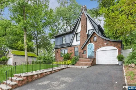 17 Lowell Avenue West Orange NJ 07052