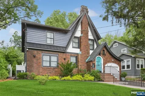 17 Lowell Avenue West Orange NJ 07052