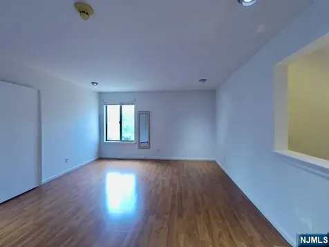 380 Whimbrel Lane Secaucus NJ 07094