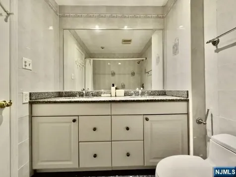 380 Whimbrel Lane Secaucus NJ 07094