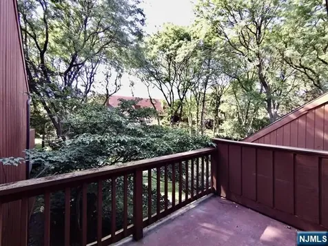 380 Whimbrel Lane Secaucus NJ 07094