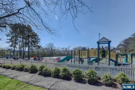 380 Whimbrel Lane Secaucus NJ 07094