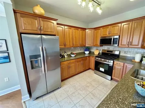 7207 Ravenscroft Road Clifton NJ 07013