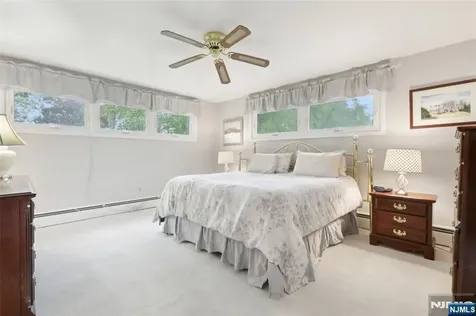 39 Chuckanutt Drive Oakland NJ 07436