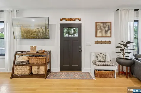 21 Mountainview Avenue Nutley NJ 07110