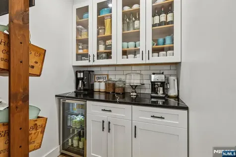 21 Mountainview Avenue Nutley NJ 07110