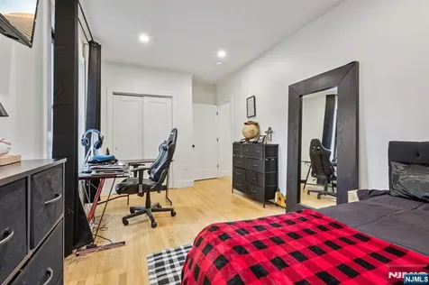 21 Mountainview Avenue Nutley NJ 07110