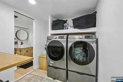 21 Mountainview Avenue Nutley NJ 07110