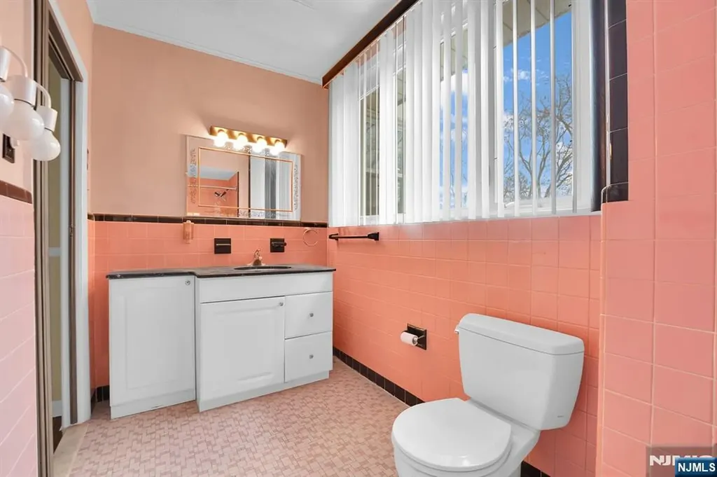 201 Washington Street Bloomfield NJ 07003