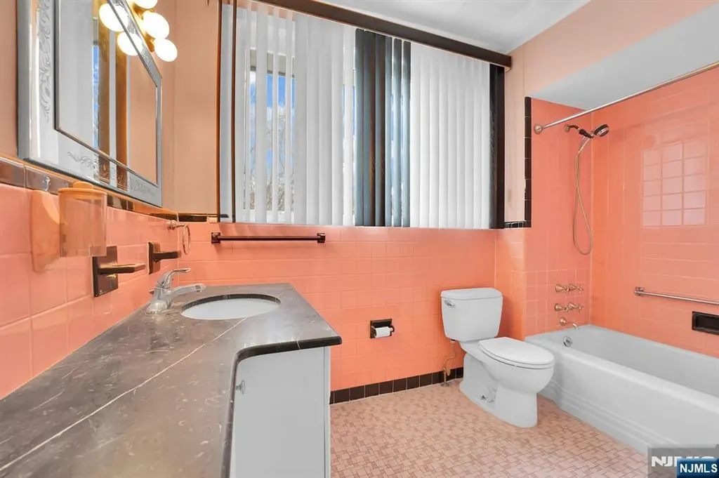 201 Washington Street Bloomfield NJ 07003