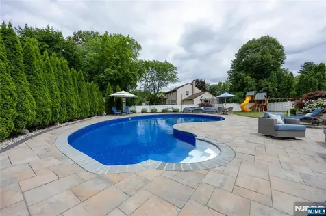 18 Marguerite Lane Montville Township NJ 07082