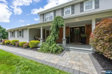18 Marguerite Lane Montville Township NJ 07082