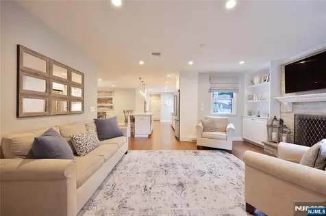 18 Marguerite Lane Montville Township NJ 07082