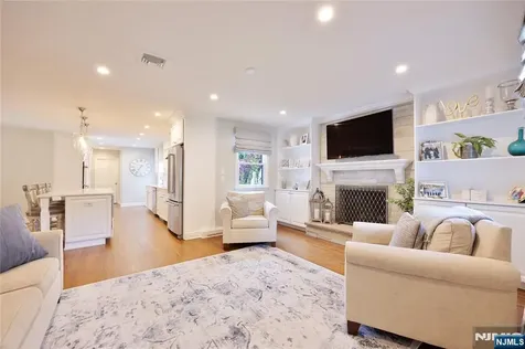 18 Marguerite Lane Montville Township NJ 07082