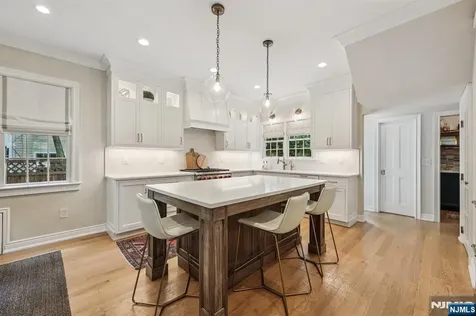 490 Ackerman Avenue Ho-ho-kus NJ 07423