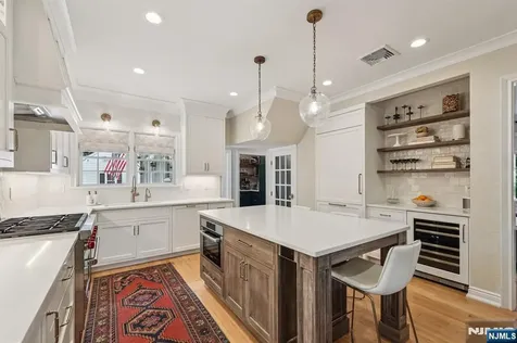 490 Ackerman Avenue Ho-ho-kus NJ 07423