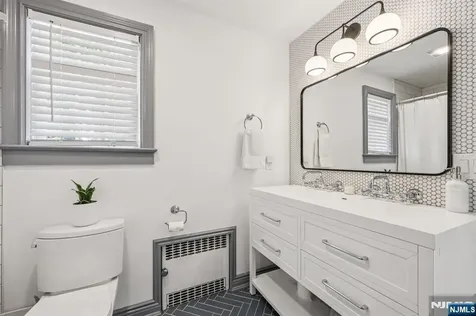 490 Ackerman Avenue Ho-ho-kus NJ 07423