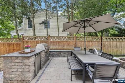 490 Ackerman Avenue Ho-ho-kus NJ 07423