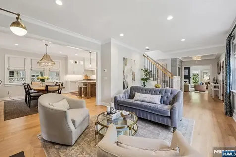 490 Ackerman Avenue Ho-ho-kus NJ 07423