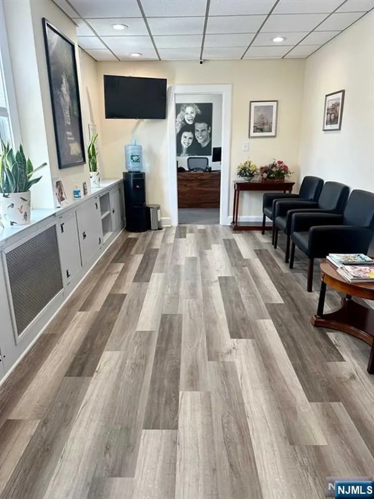 696 Anderson Avenue Cliffside Park NJ 07010