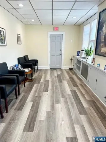 696 Anderson Avenue Cliffside Park NJ 07010