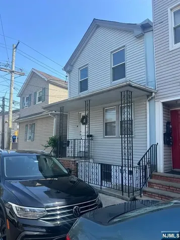 255 Kinney Street Newark NJ 07105