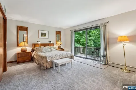 1 Lookout Road Tuxedo Park NY 10987