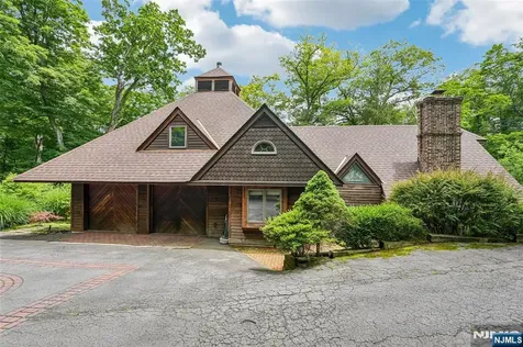 1 Lookout Road Tuxedo Park NY 10987