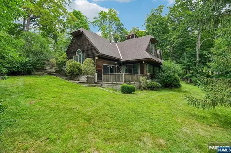 1 Lookout Road Tuxedo Park NY 10987