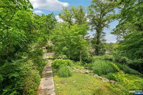1 Lookout Road Tuxedo Park NY 10987