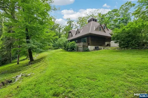 1 Lookout Road Tuxedo Park NY 10987