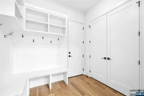 404 Willard Road Paramus NJ 07652